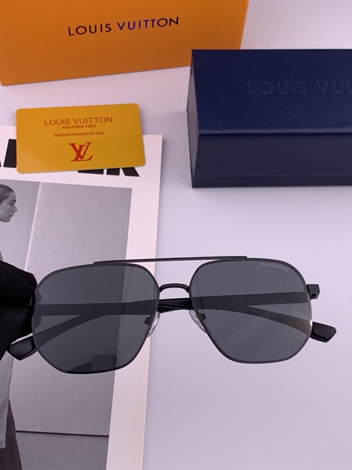 ルイヴィトンサングラス側面デザイン